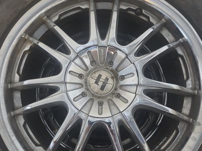 Set of 4 Wheels and Tires 235/55R17