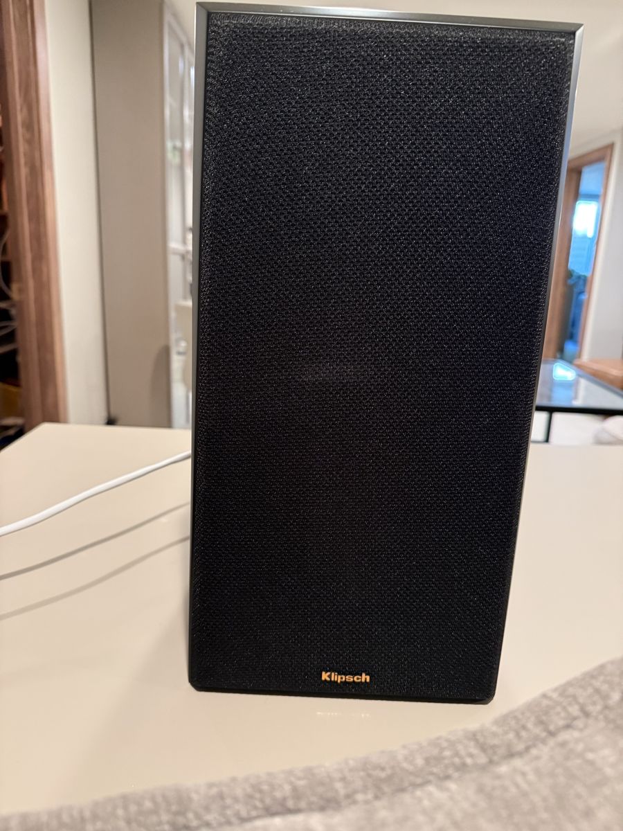 Klipsch RP-600M Bookshelf Speaker