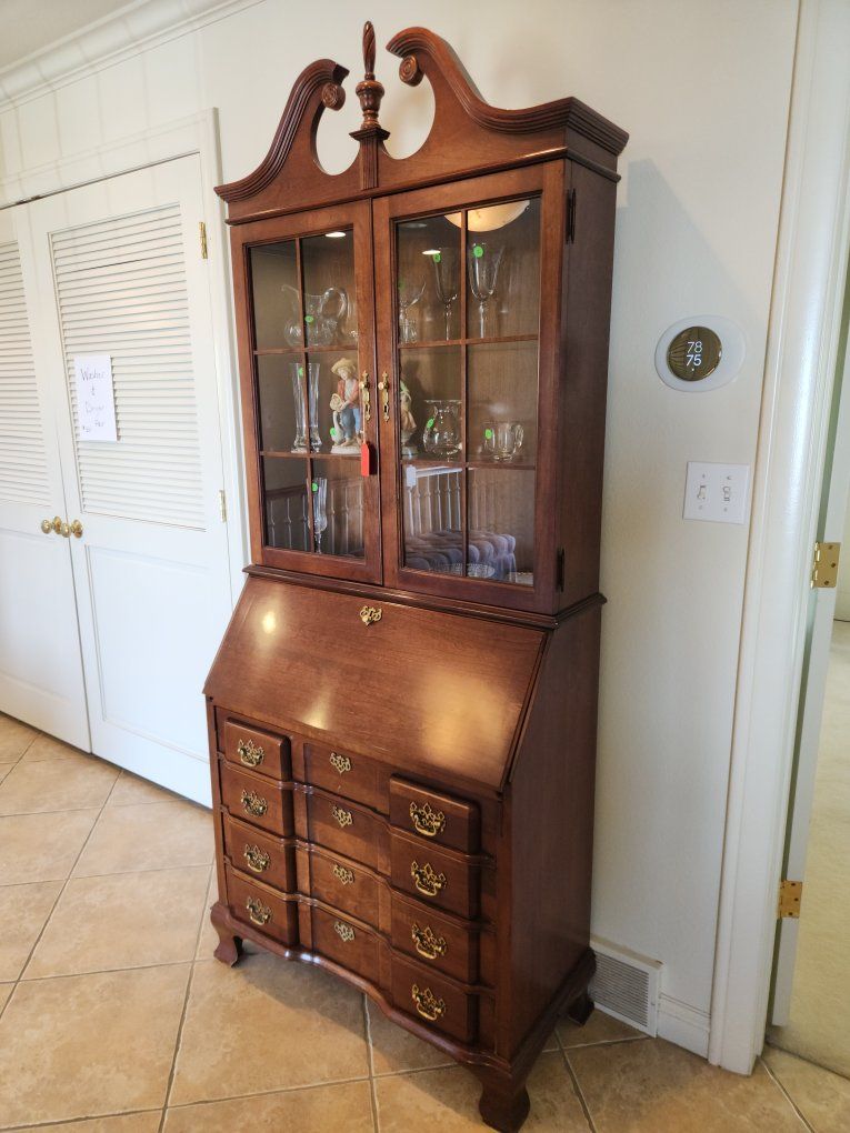 Main image 3