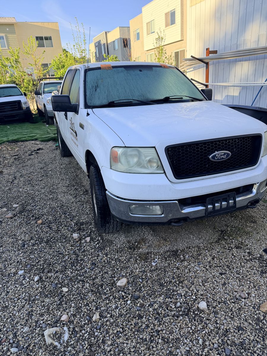 2004 Ford F-150 Lariat