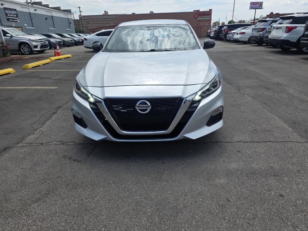 2021 Nissan Altima 2.5 SR