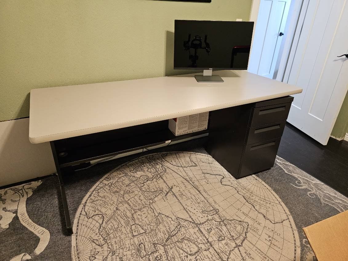 Large U-Shaped Office Desk