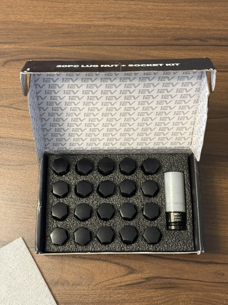 1EV Forged Lug Nuts and Socket for Rivian