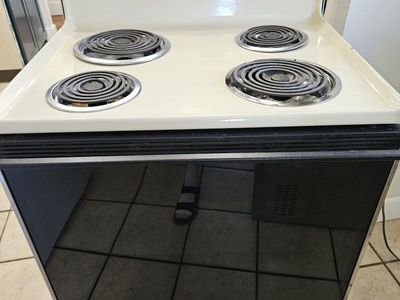 Whirlpool Freestanding Range