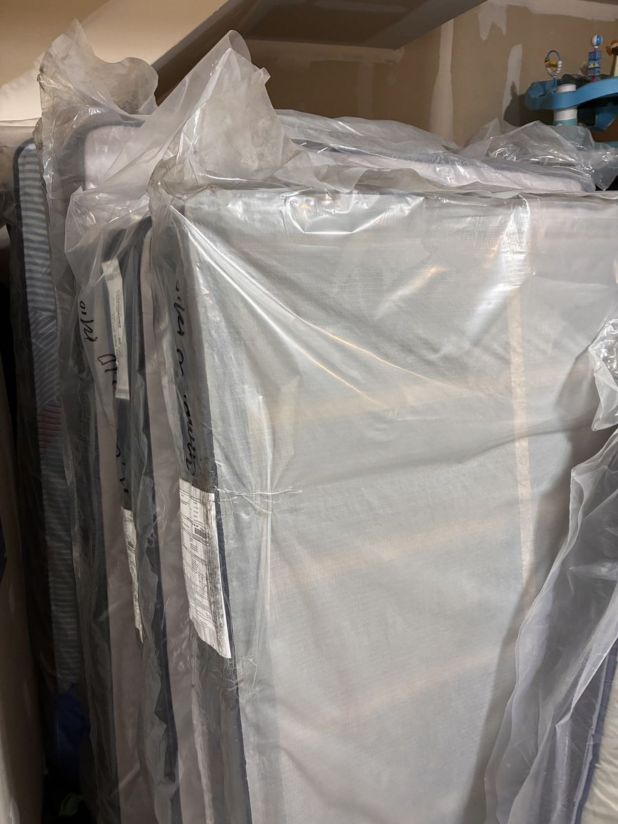 New King Mattresses! Garage Sale Liquidation!