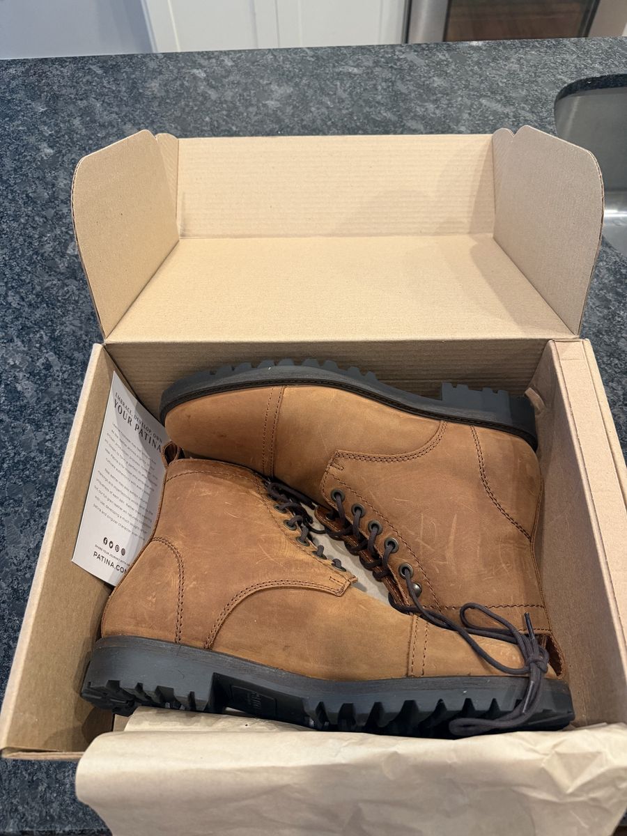 Men’s leather boot