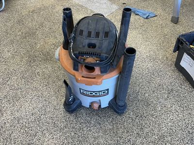 RIDGID 12 Gallon 45 Litre 5.0 Peak HP Wet/Dry Shop Vacuum