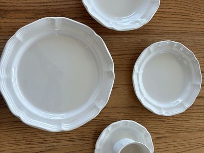 Mikasa French Countryside - 5-piece dinnerware setting, service for 10