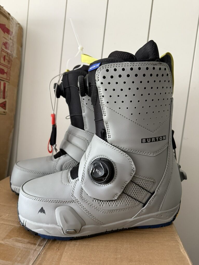 New Burton Photon Step On Boots Size 10.5