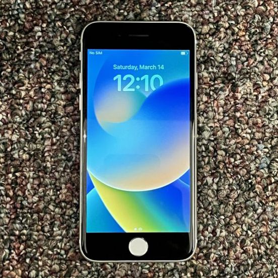 White iPhone 8 – 64GB – 100% Battery Health