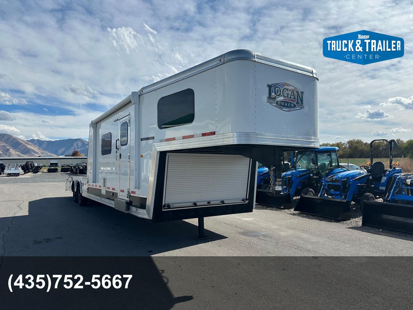 USED 2025 Logan Coach Crawler Hauler LQ