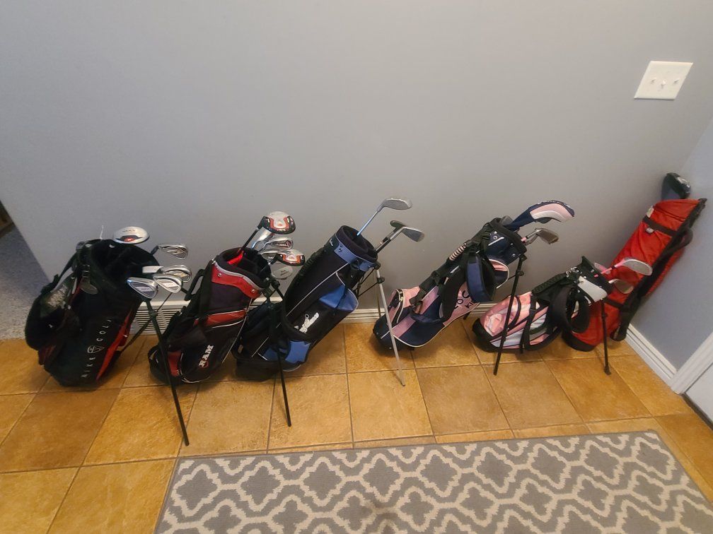 youth RH and LH golf club set, can add golf balls