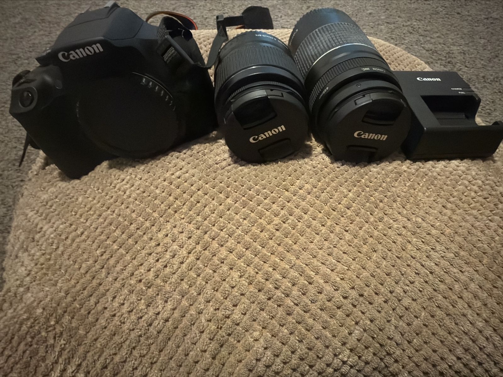 Canon rod rebel T7