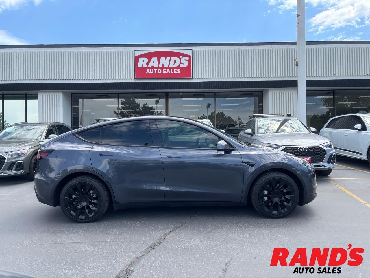 2023 Tesla Model Y Long Range