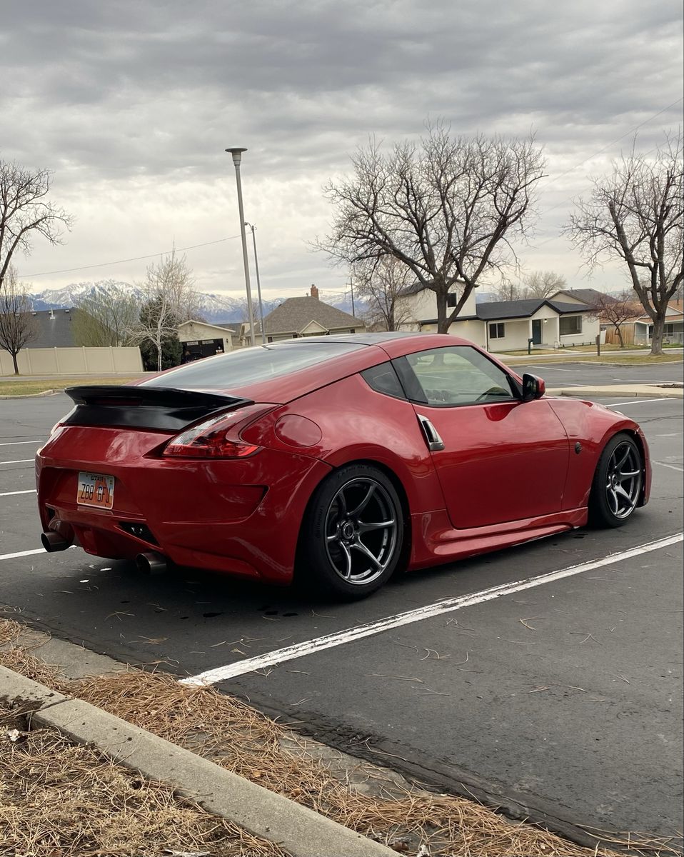 2019 Nissan 370 Base