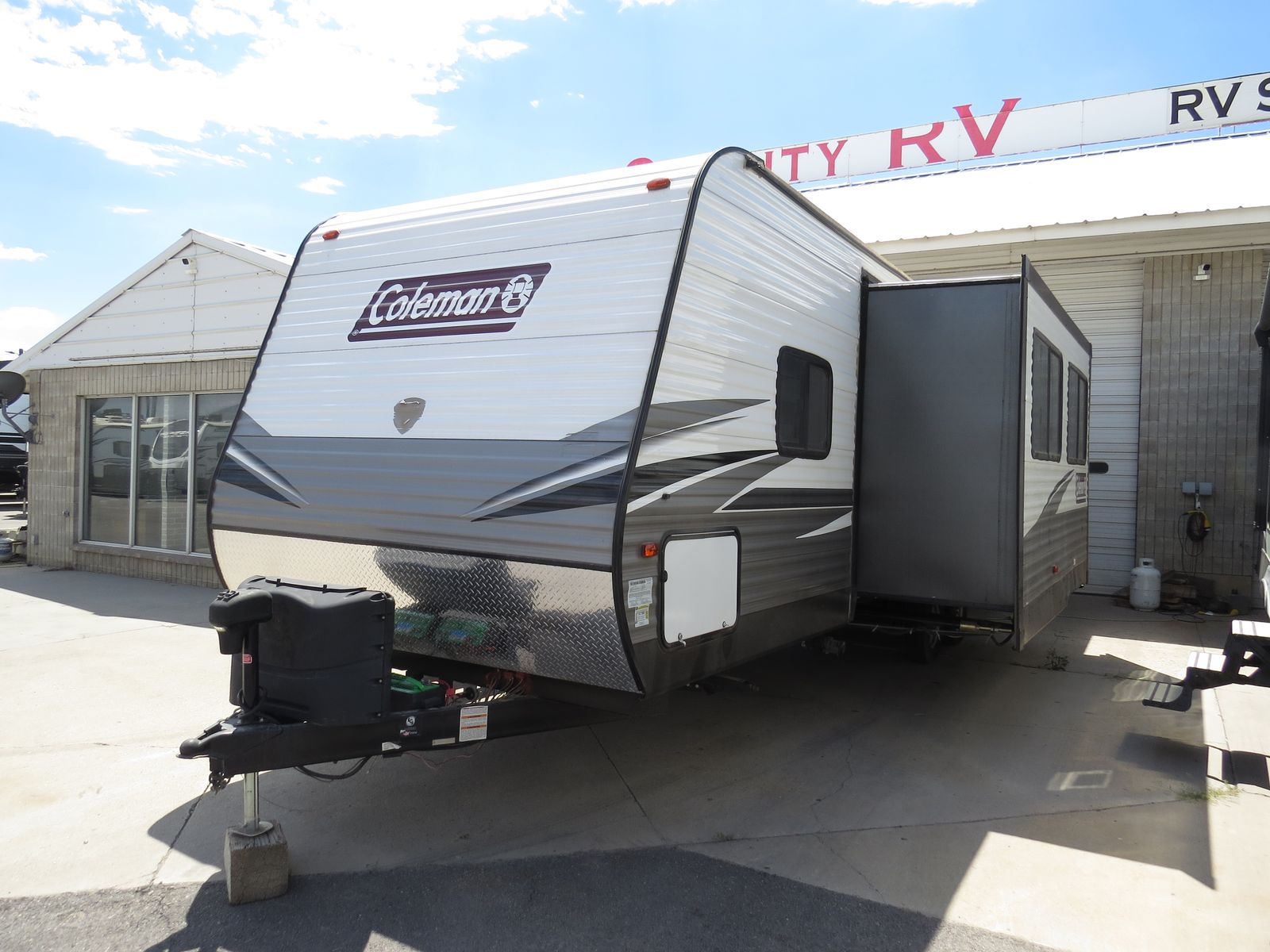 2021 Dutchmen Coleman 285BH (Great Bunks!)