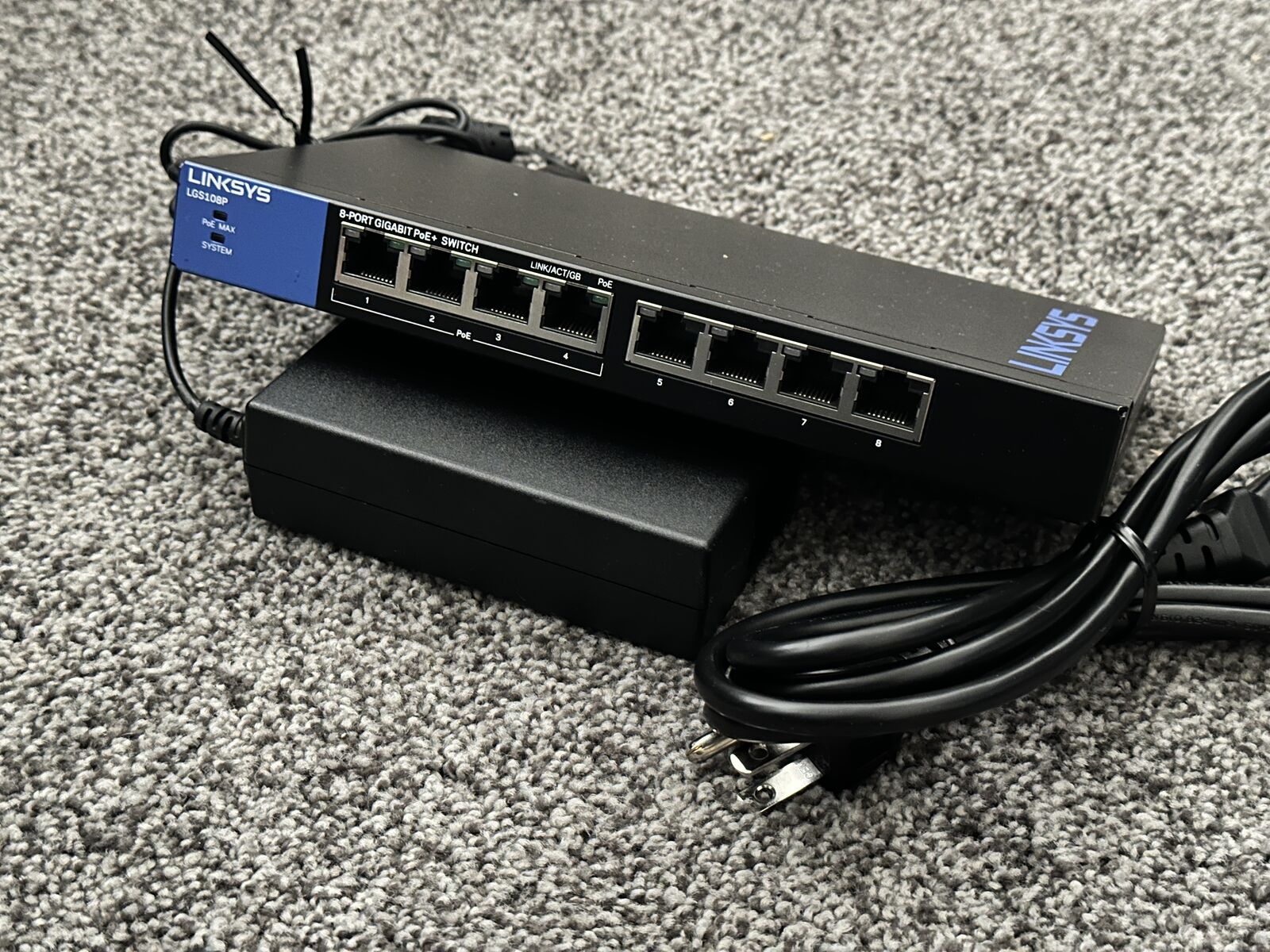 8 Port PoE+ Gigabit Linksys Switch