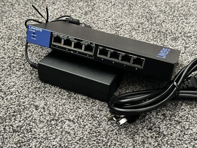 8 Port PoE+ Gigabit Linksys Switch