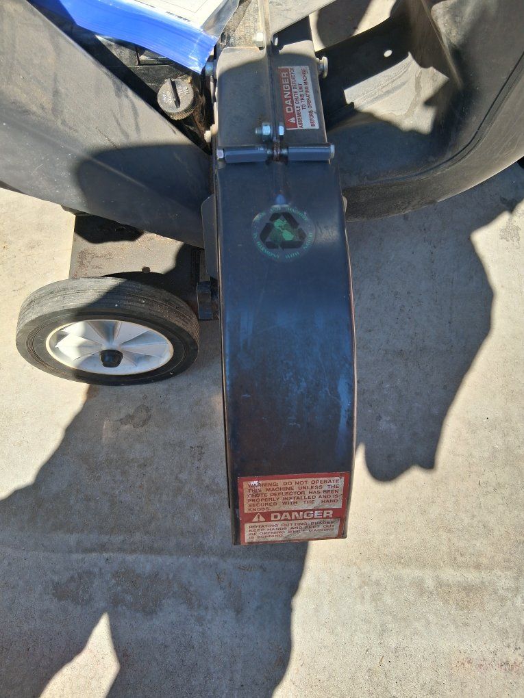 Main image 4