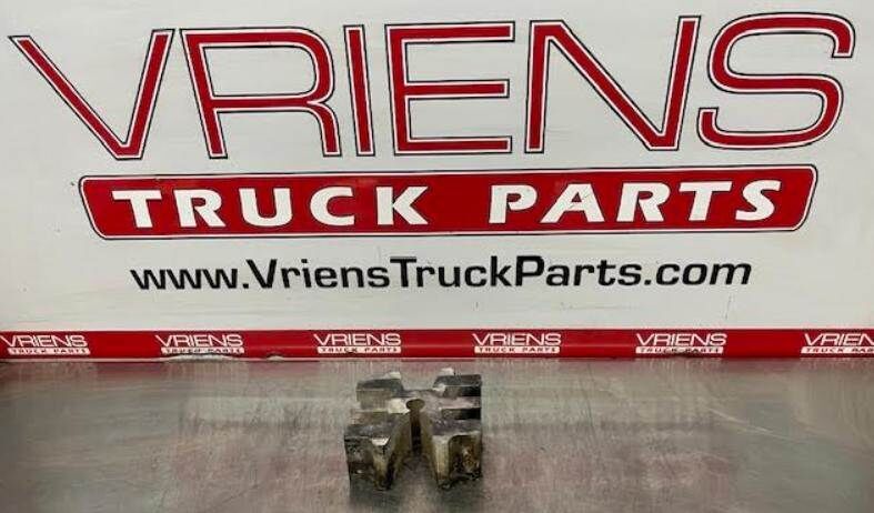 PETERBILT SPACER-FRONT SUSP B80-6011-060 OLD# 02-01701-060