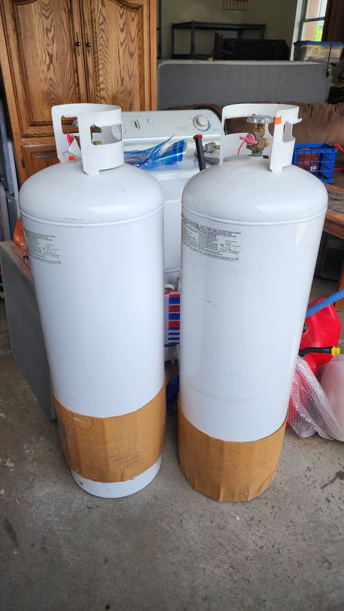 Estate sale Pair of 100 lb Propane Cylinders – Heavy-Duty Refillable LP Tanks