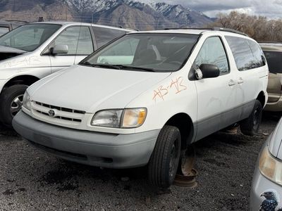 2000 Toyota Sienna Parts