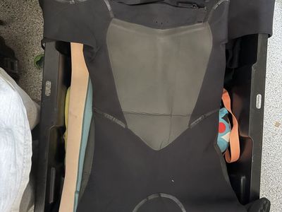Billabong Synergy Ninja Zip Wetsuit Women's Black/Purple Shorty Size M Excellent Condition