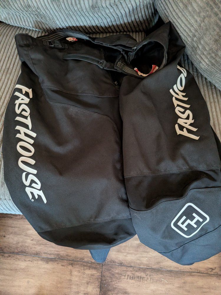 Fasthouse Black Cycling Pants - Durable & Comfortable Riding Gear