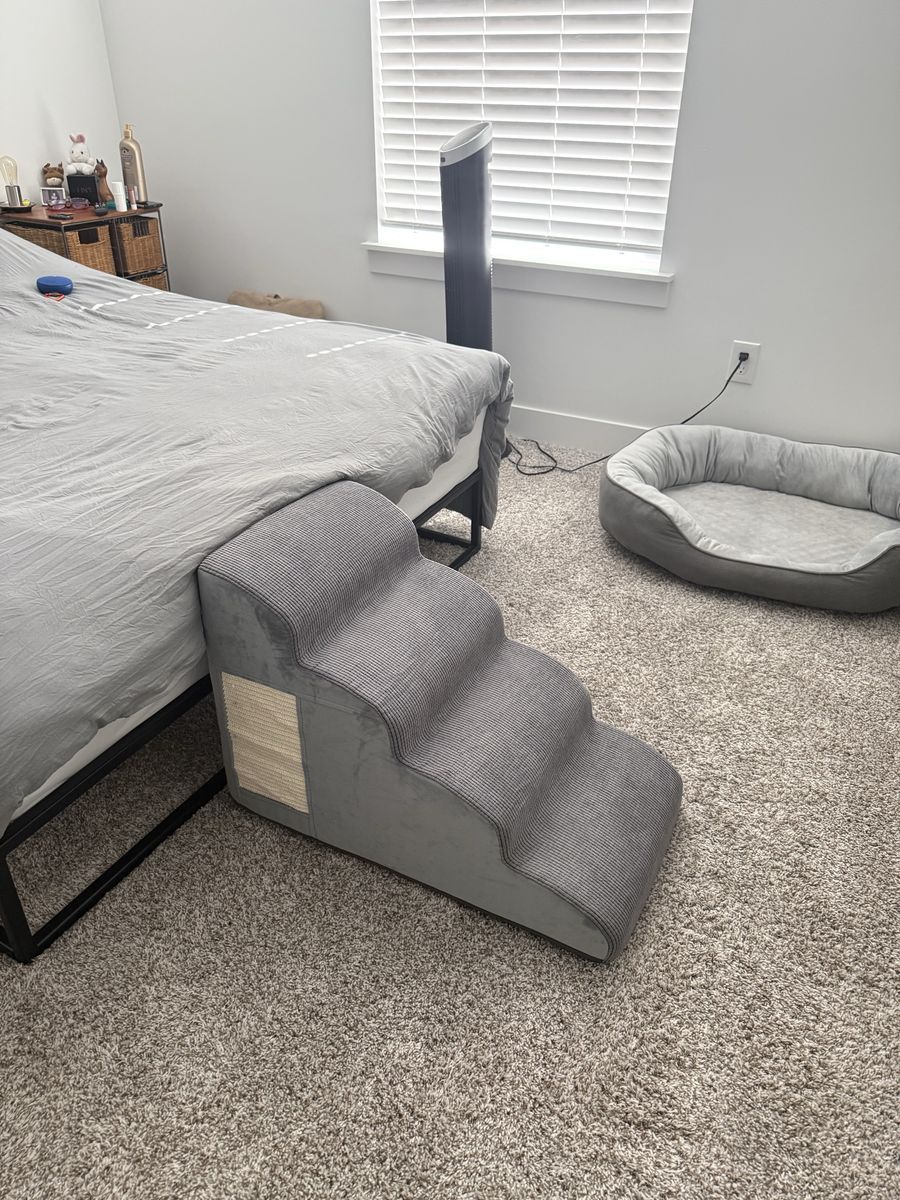 Main image 4