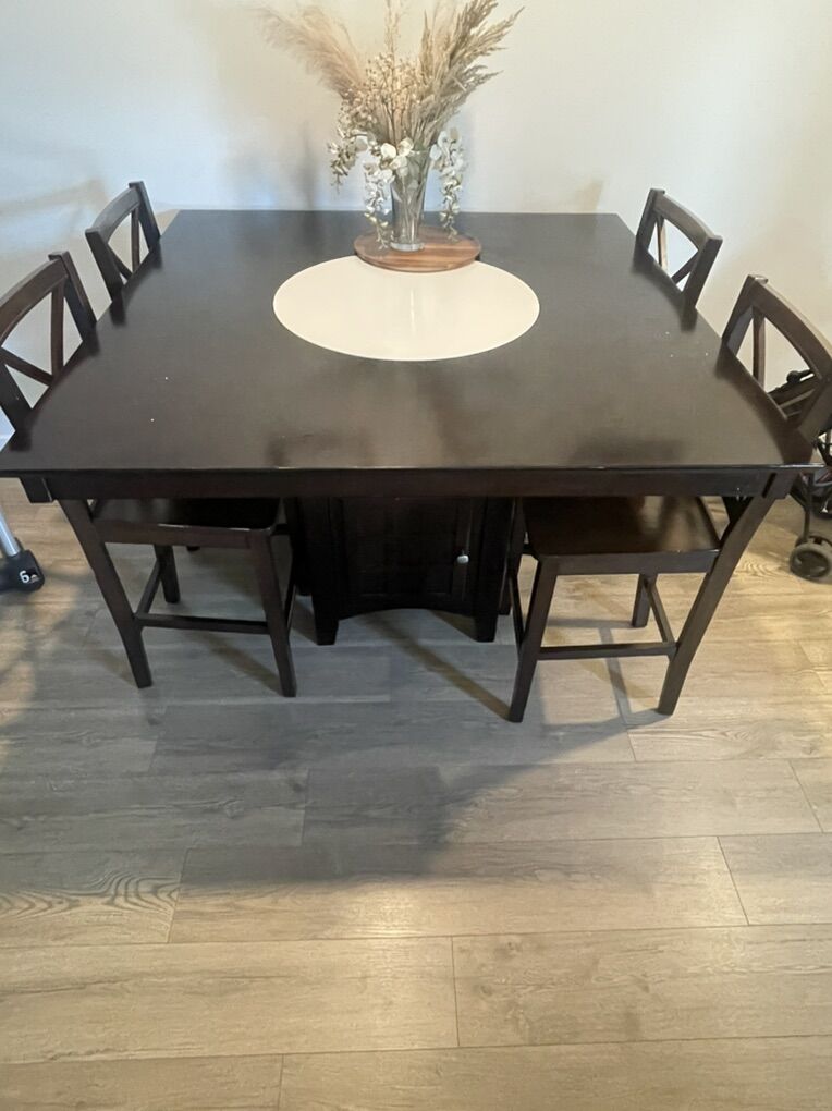 Wooden Table And Chairs With Lazy Susan