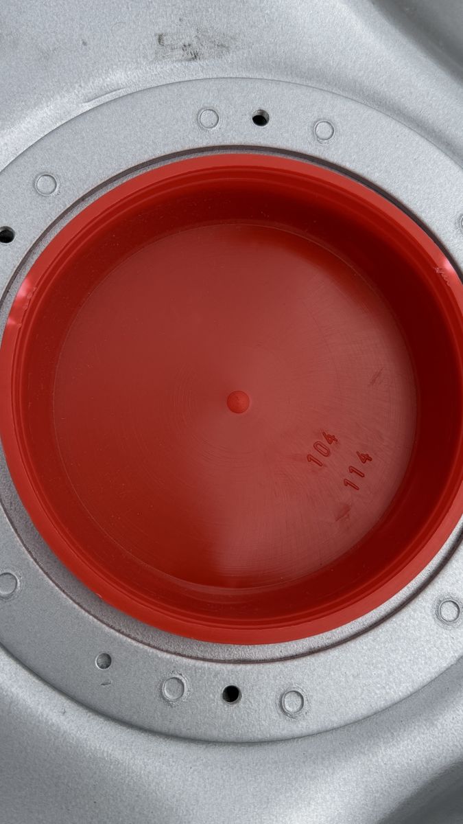 Main image 3