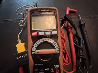 Southwire 11050N Autoranging Multimeter with Leads