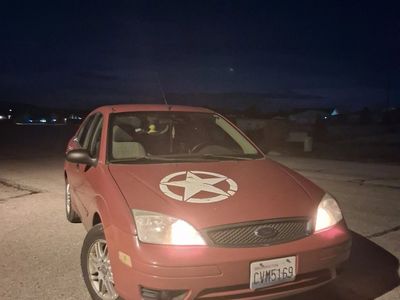 2005 FORD FOCUS ZX4 SE