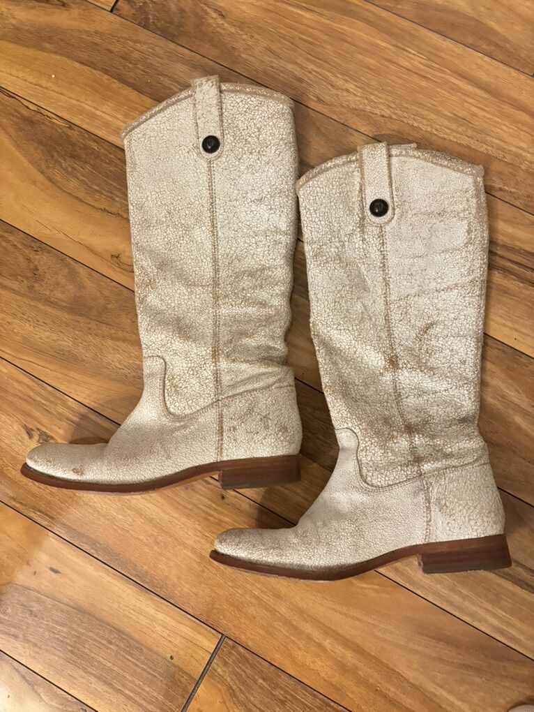 FRYE Melissa Button Boots Sz 7 Cracked White