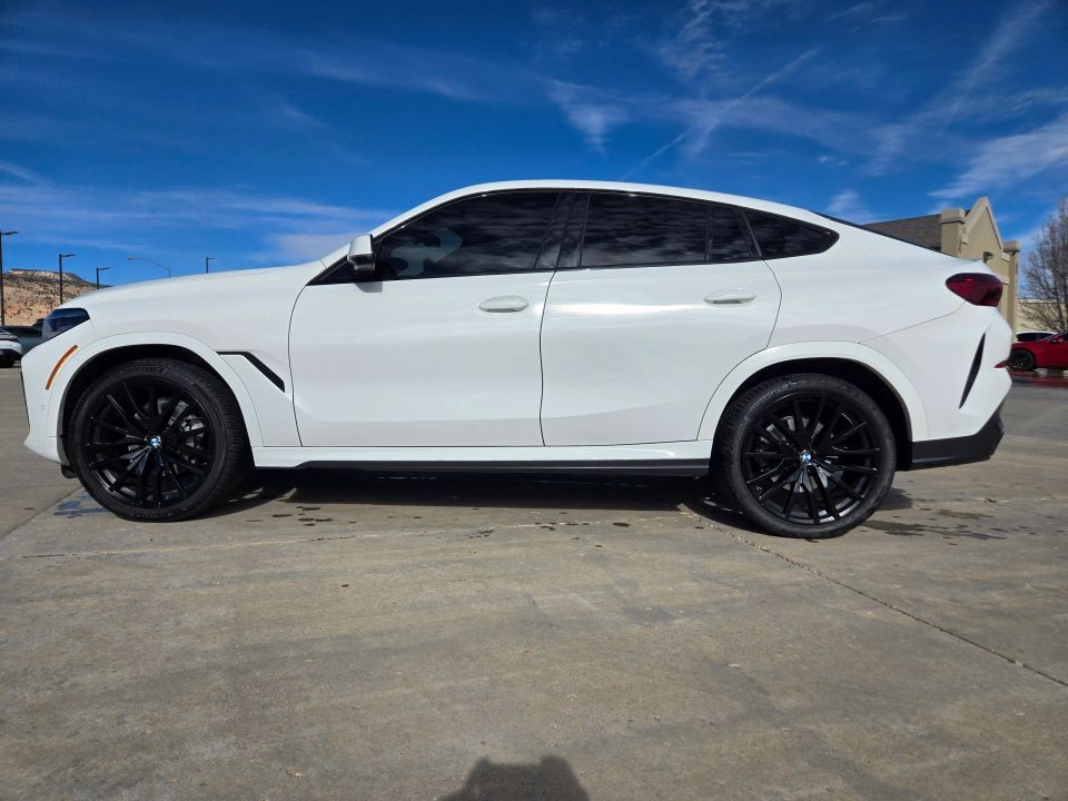 2023 BMW X6 xDrive40i