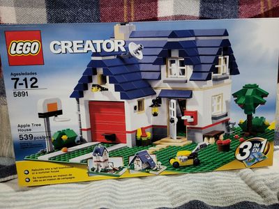 LEGO CREATOR APPLE TREE HOUSE 2010 ISSUE