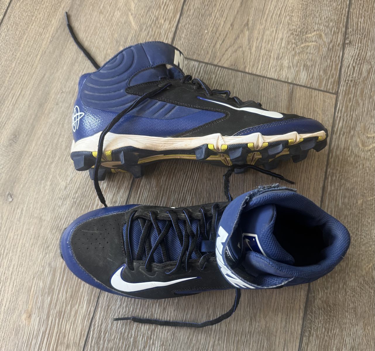 Nike Baseball Cleats Size 9