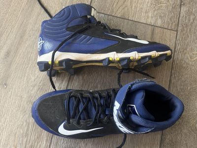 Nike Baseball Cleats Size 9