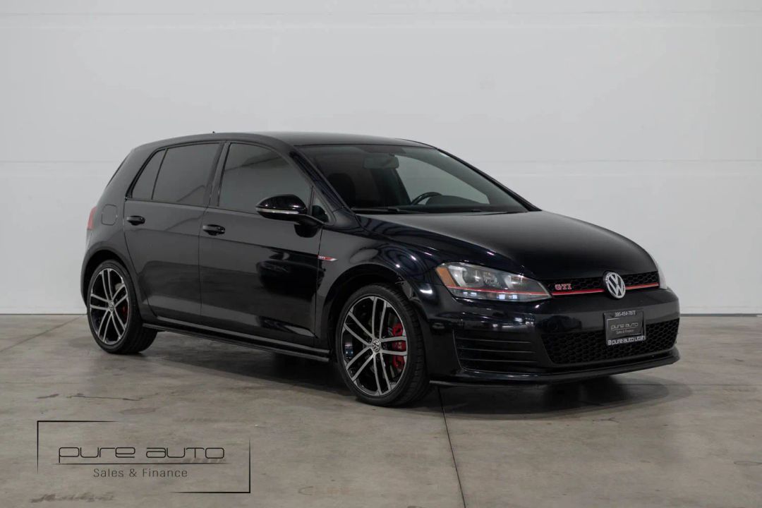2017 Volkswagen Golf GTI Sport
