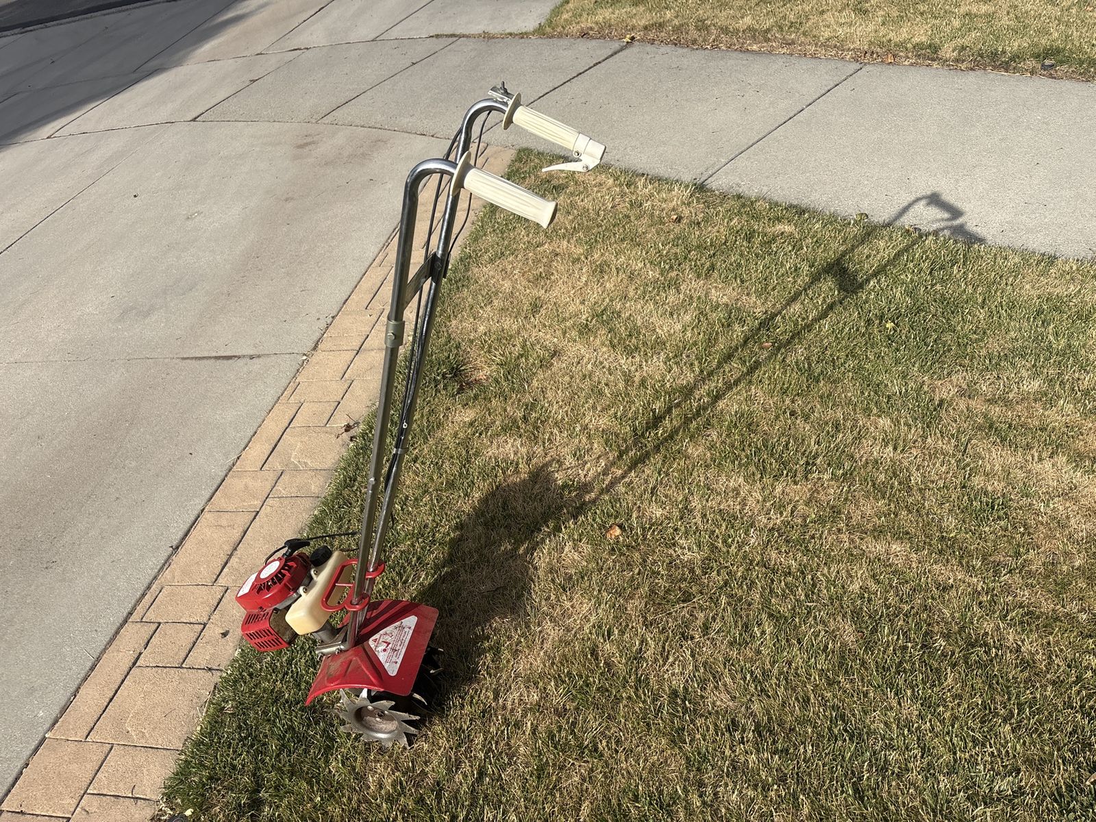 Mantis Compact Tiller Mint Condition