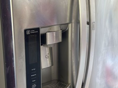 LG Linear Compressor Inverter Linear Stainless Steel Side-by-Side Refrigerator with Ice/Water Dispenser