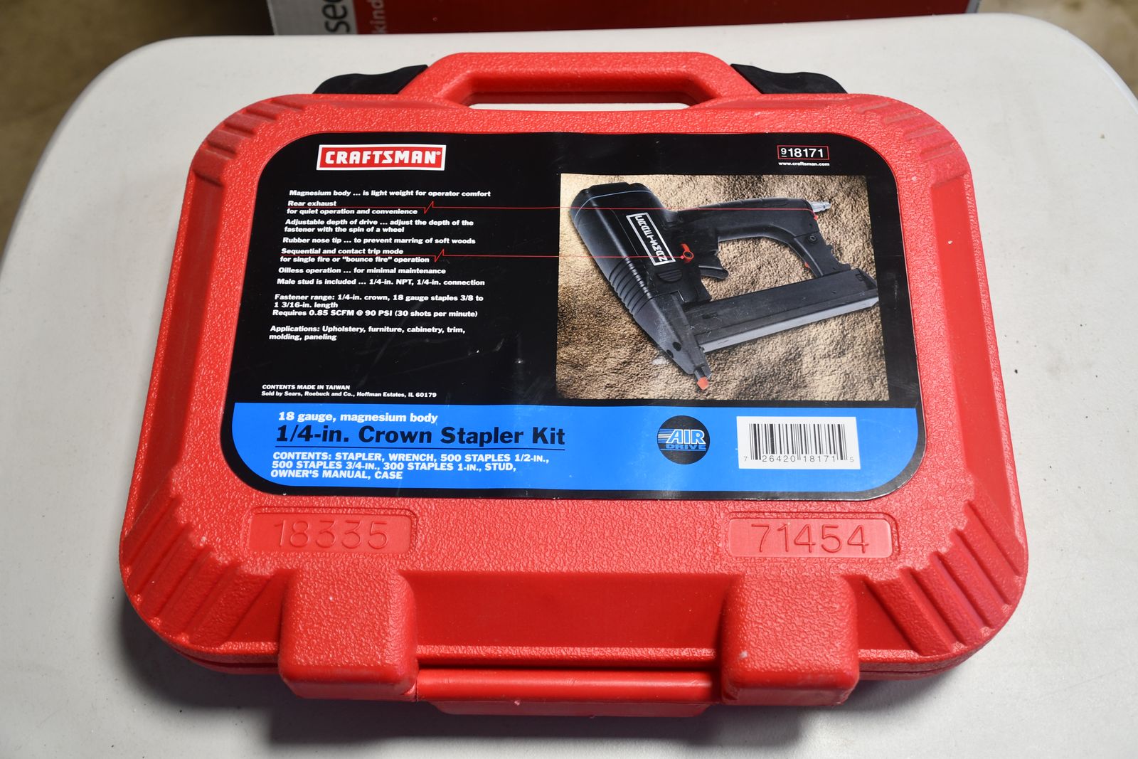 Craftsman 918171 18 Gauge 1/4" Crown Air Drive Stapler Kit  3/8 - 1 3/16 Length