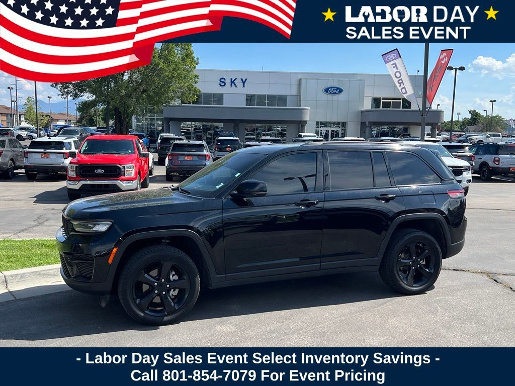 2023 Jeep Grand Cherokee Altitude