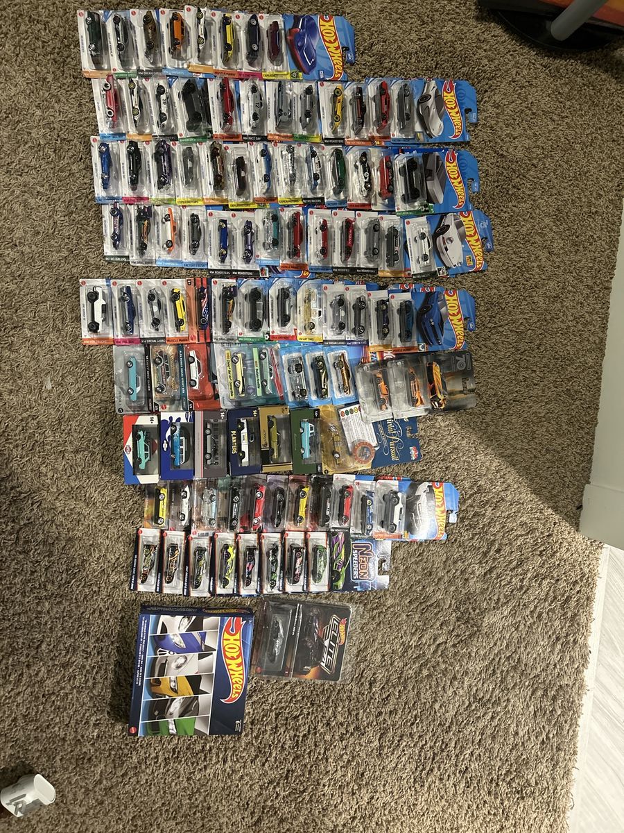 Large Hot Wheels Diecast Car Collection - Various Models & Series - New in Packaging