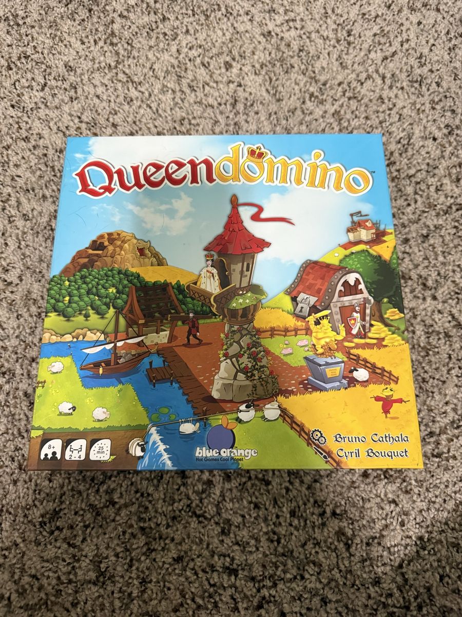 Queendomino Board Game by Blue Orange Games, Strategy Game for 2-4 Players, Ages 8+