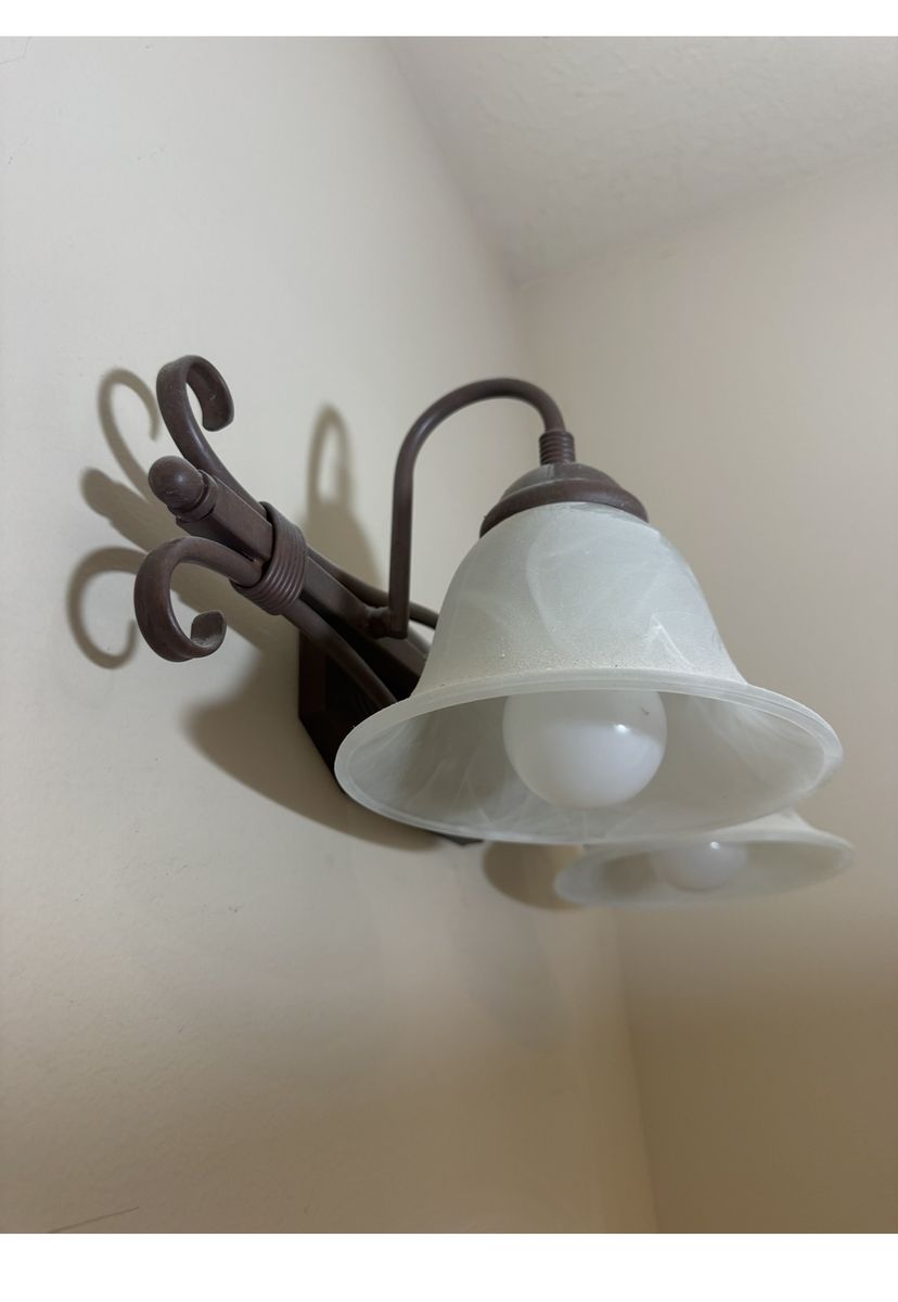 Main image 4