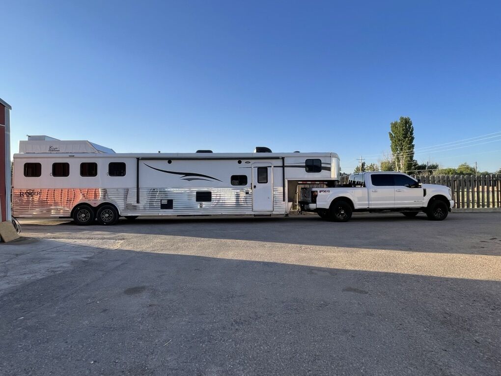 2016 Bison Ranger Living Quarters