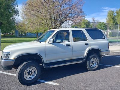 1995 TOYOTA 4RUNNER SR5