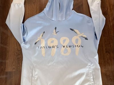 Taylor Swift Hoodie 1989 Size Large