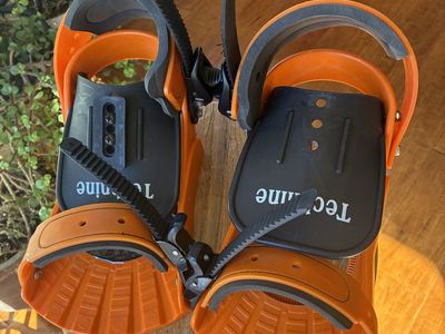 Technine Snowboard Bindings